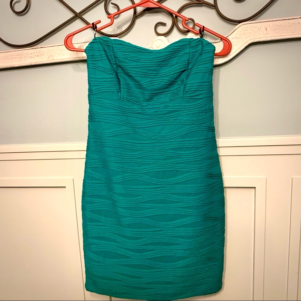 Green Strapless Dress 💚